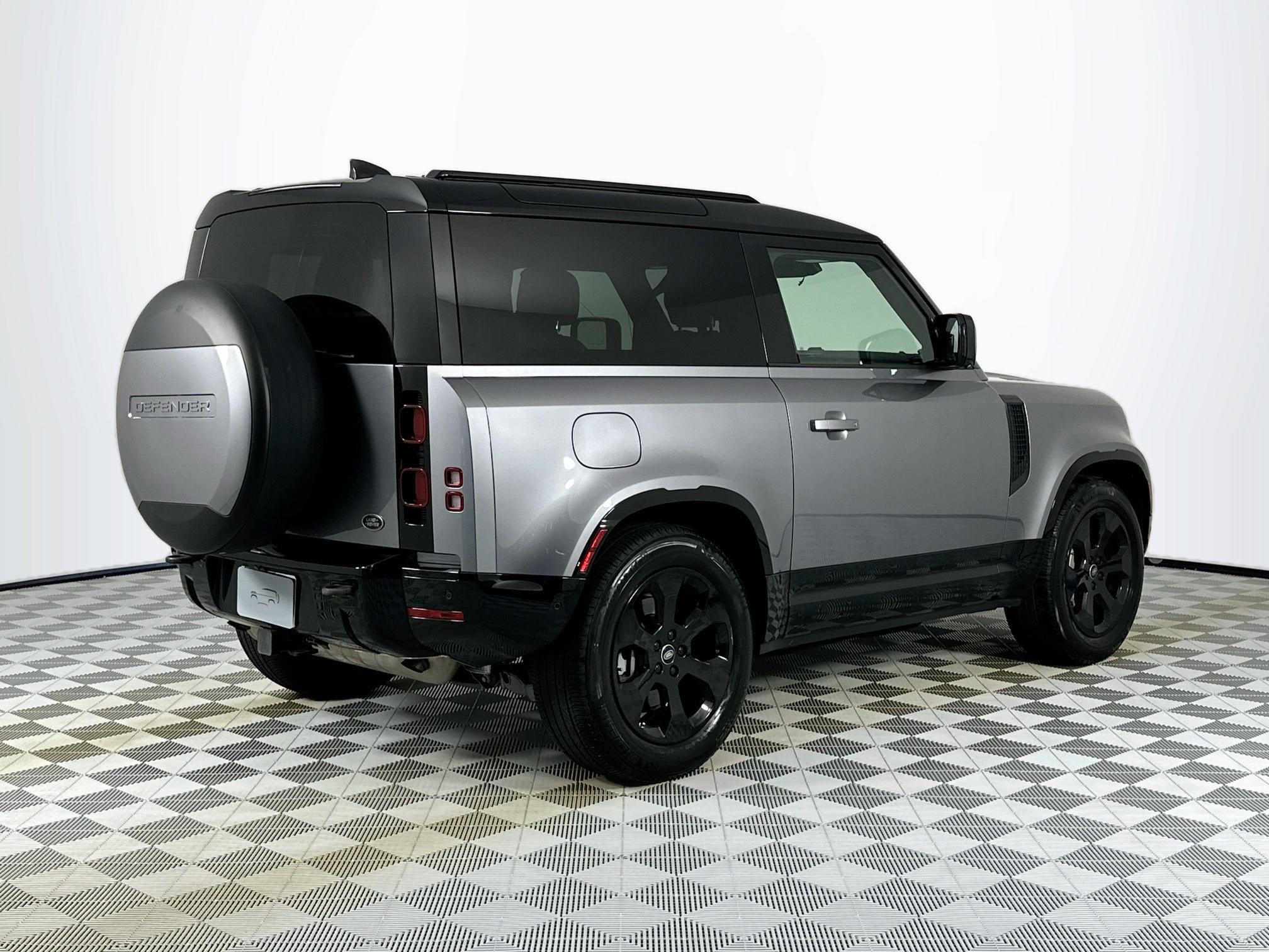 2023 Land Rover Defender 90 X-Dynamic SE