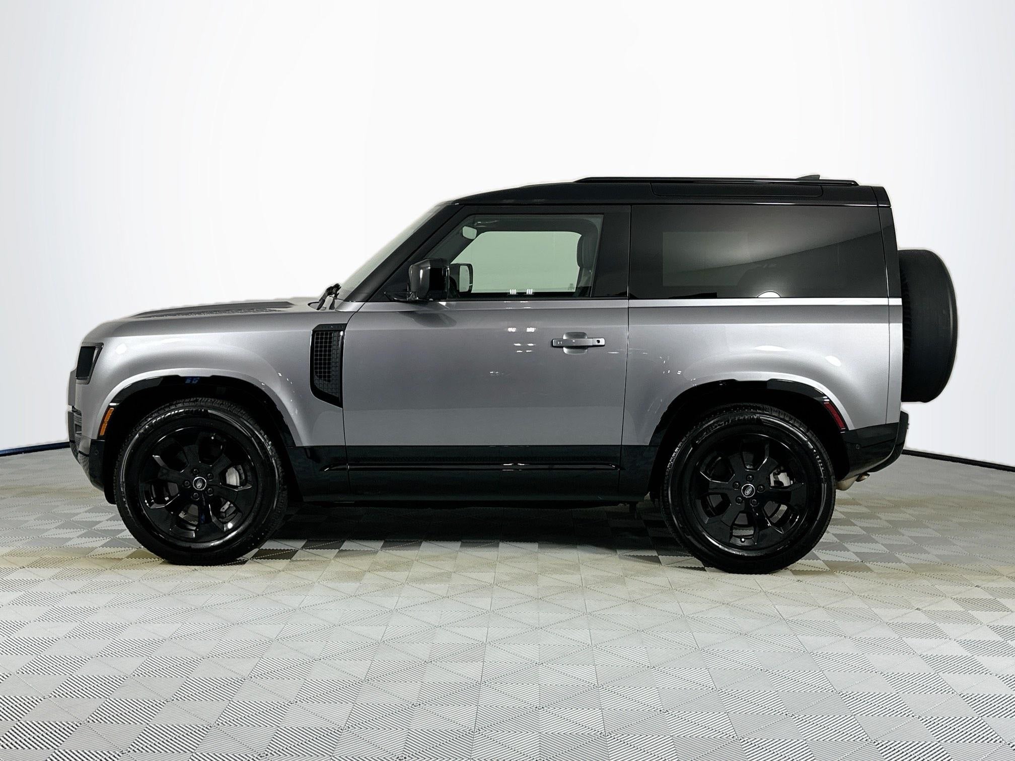2023 Land Rover Defender 90 X-Dynamic SE