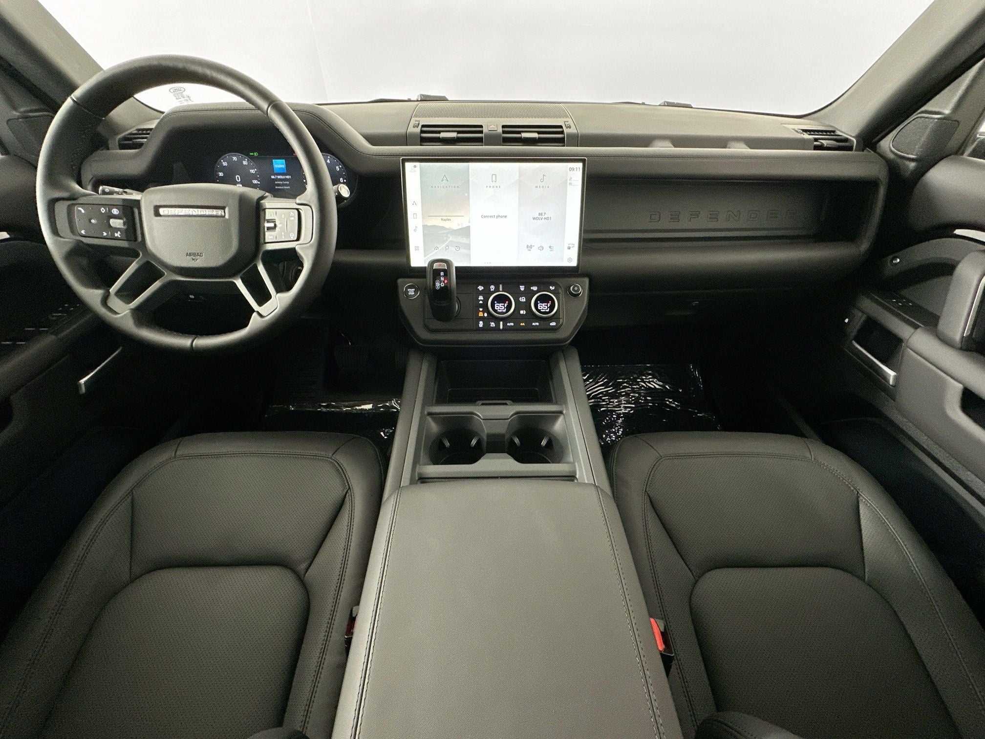 2026 Land Rover Defender 110 X-Dynamic SE