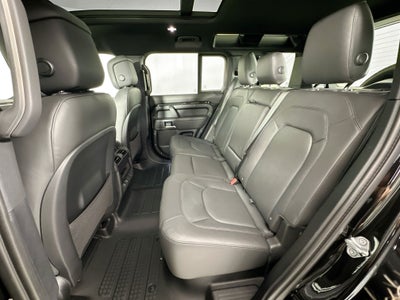 2026 Land Rover Defender 110 X-Dynamic SE