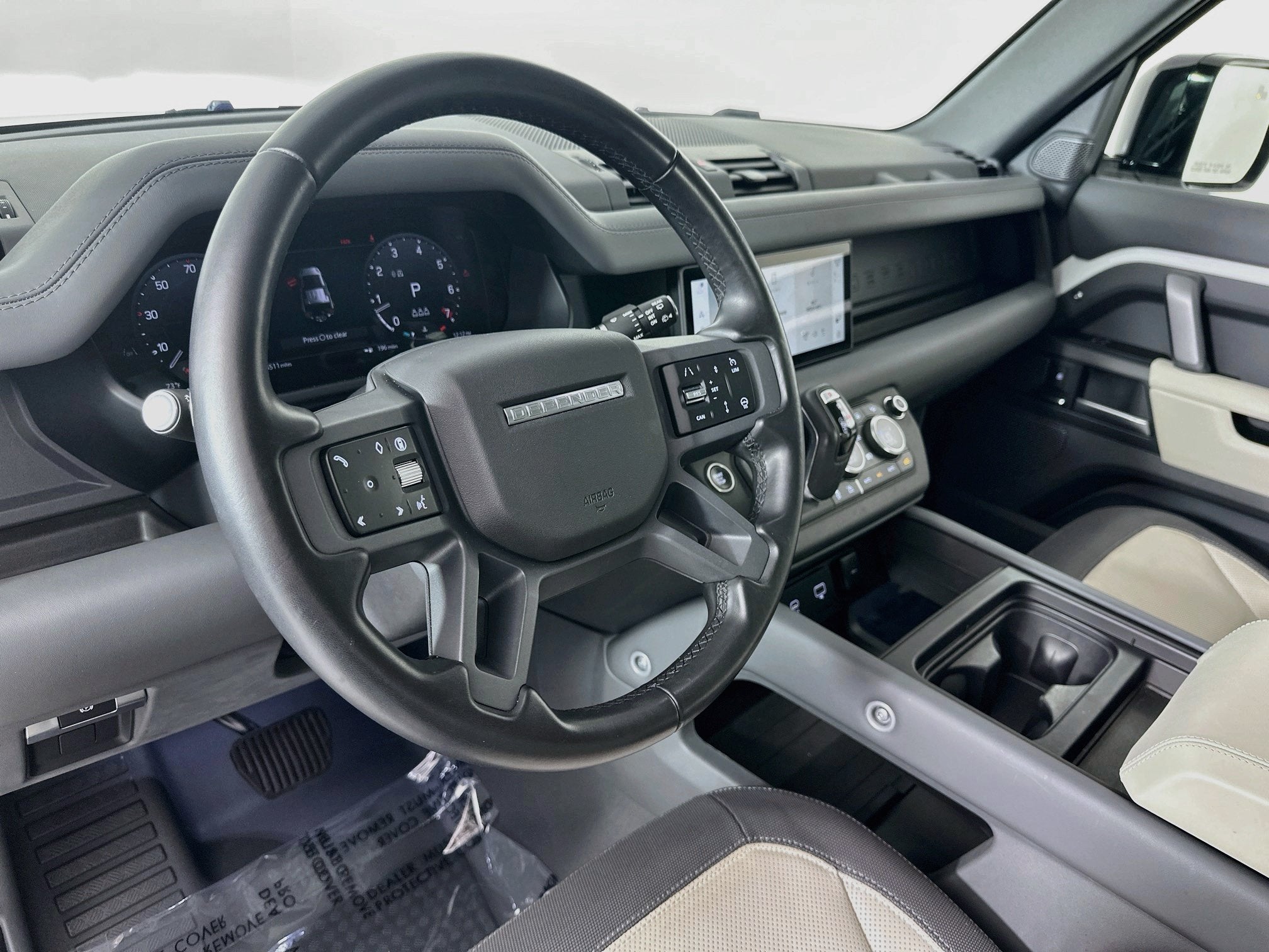 2024 Land Rover Defender 110 X-Dynamic SE