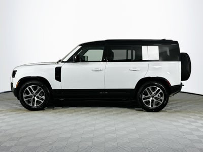 2026 Land Rover Defender 110 X-Dynamic SE
