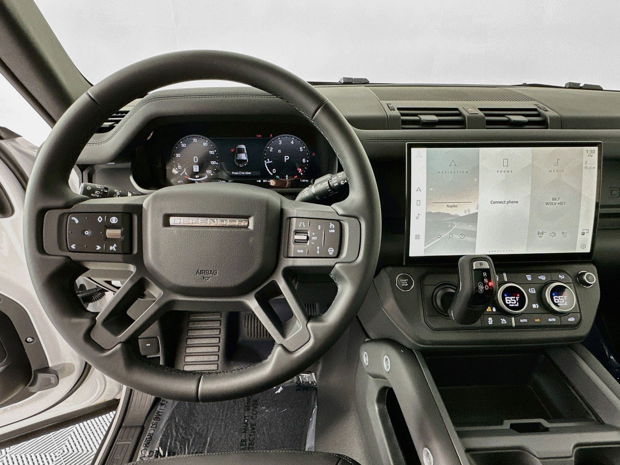 2026 Land Rover Defender 110 X-Dynamic SE