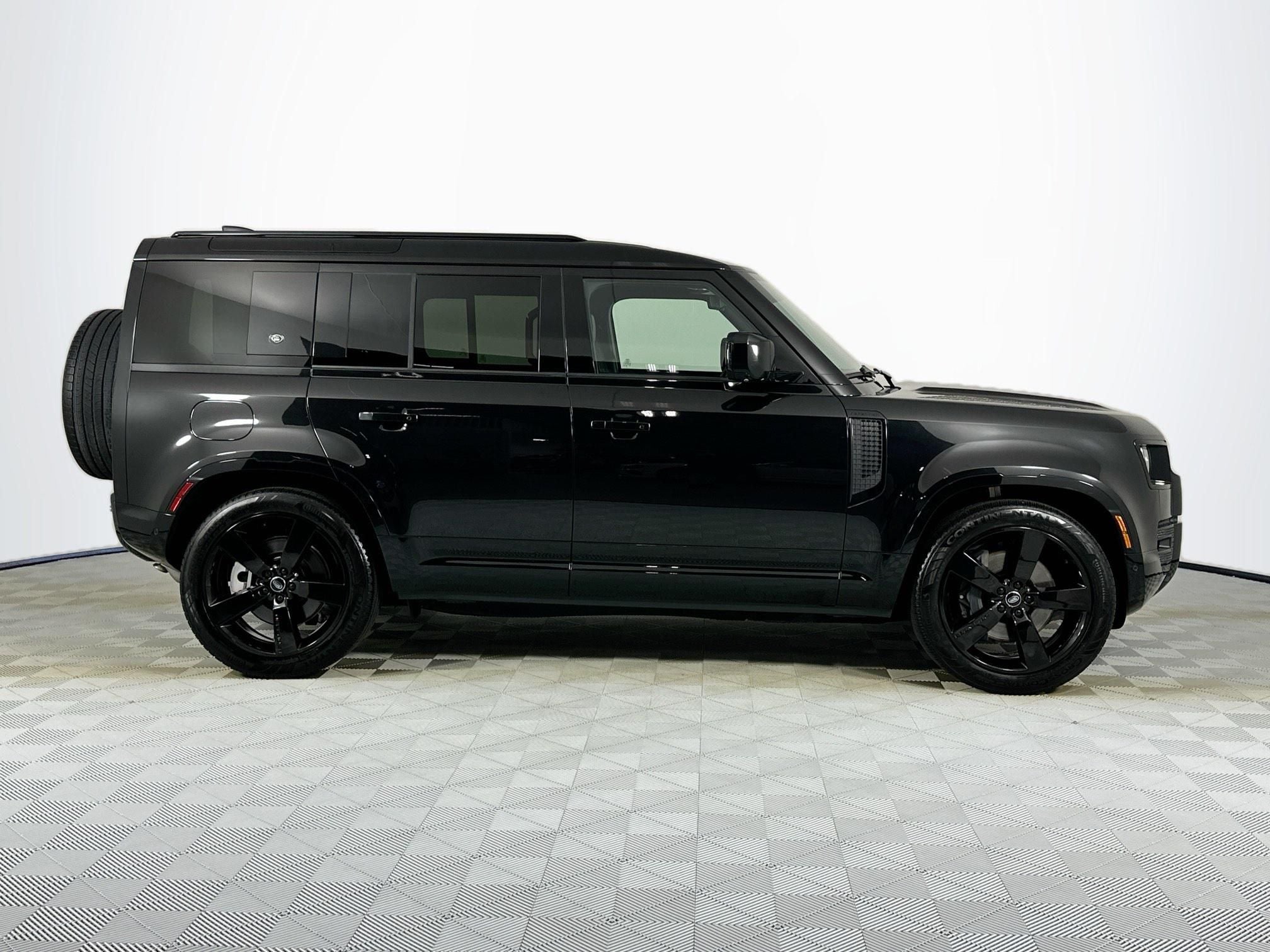 2024 Land Rover Defender 110 X-Dynamic SE
