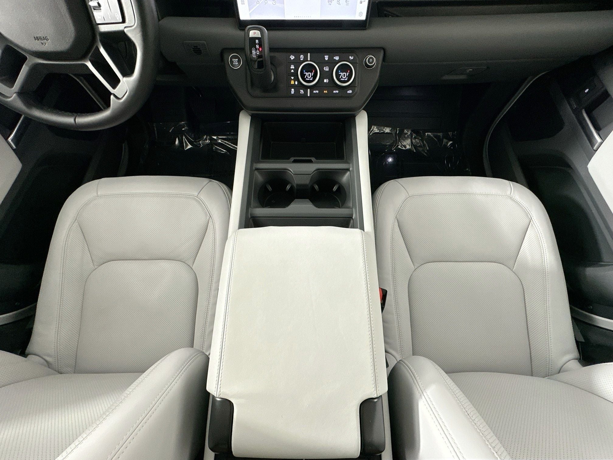 2025 Land Rover Defender 110 X-Dynamic SE