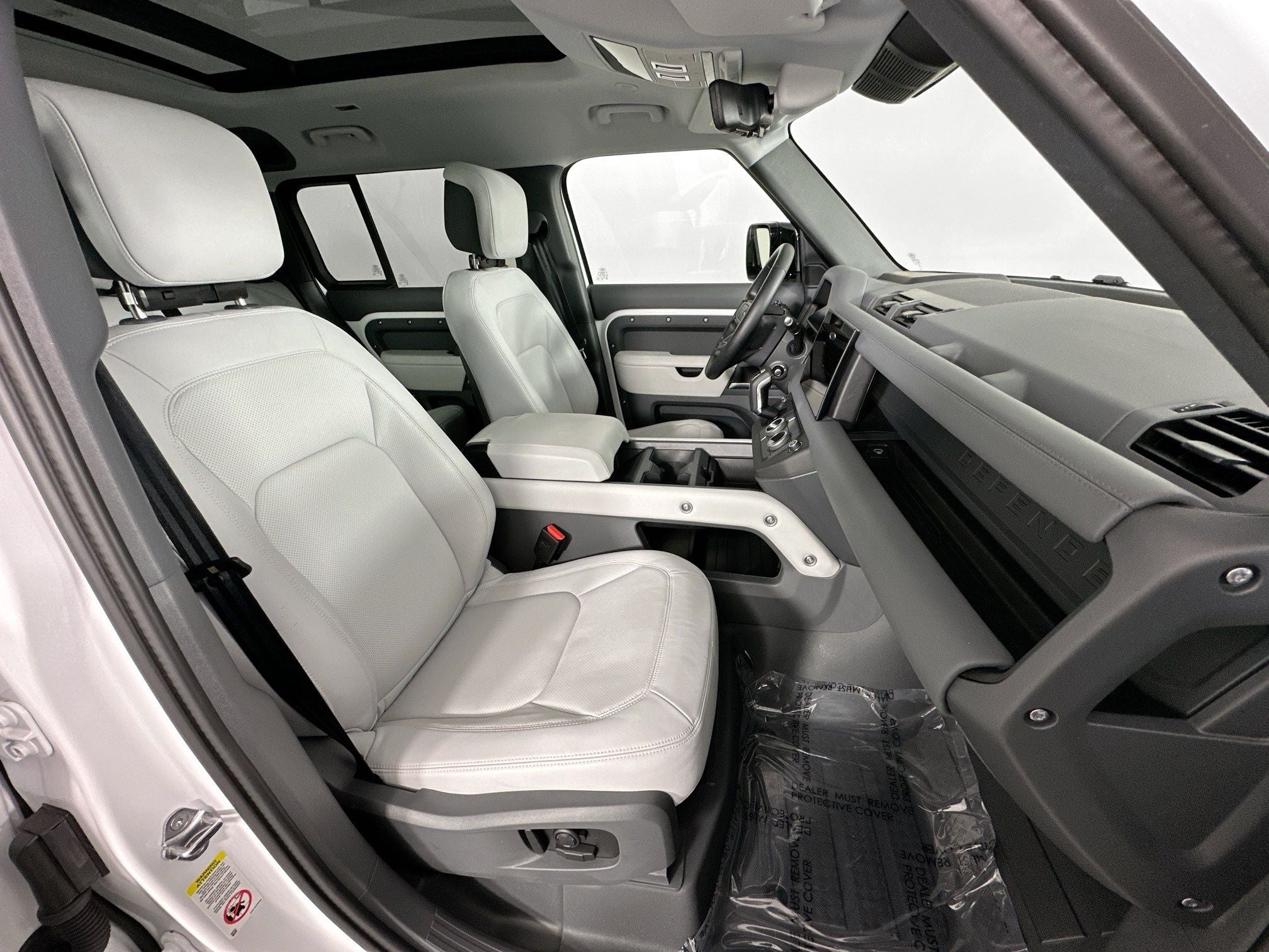 2025 Land Rover Defender 110 X-Dynamic SE