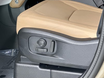 2026 Land Rover Defender 110 X-Dynamic SE