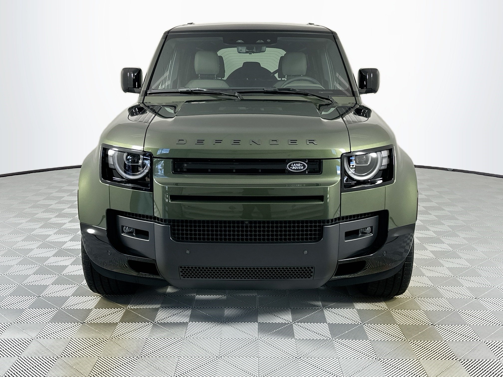 2026 Land Rover Defender 110 X-Dynamic SE