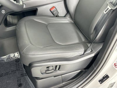 2026 Land Rover Defender 110 X-Dynamic SE