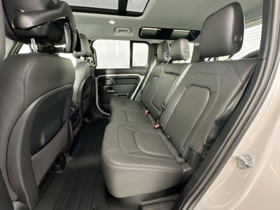 2026 Land Rover Defender 110 X-Dynamic SE