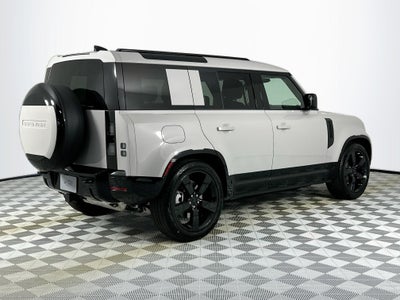 2026 Land Rover Defender 110 X-Dynamic SE