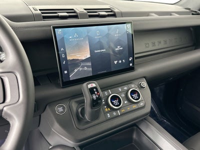 2025 Land Rover Defender 110 S