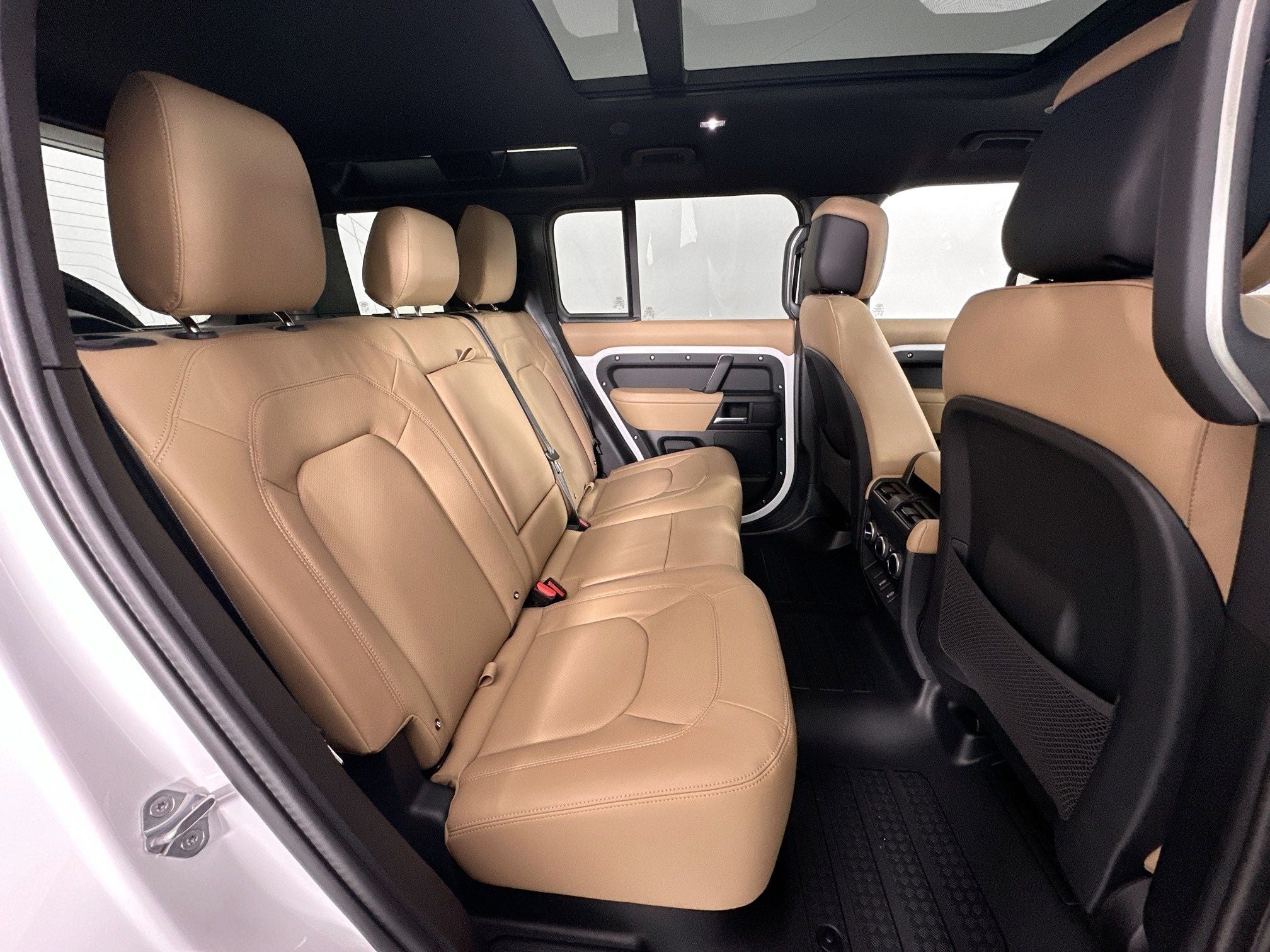 2026 Land Rover Defender 110 S