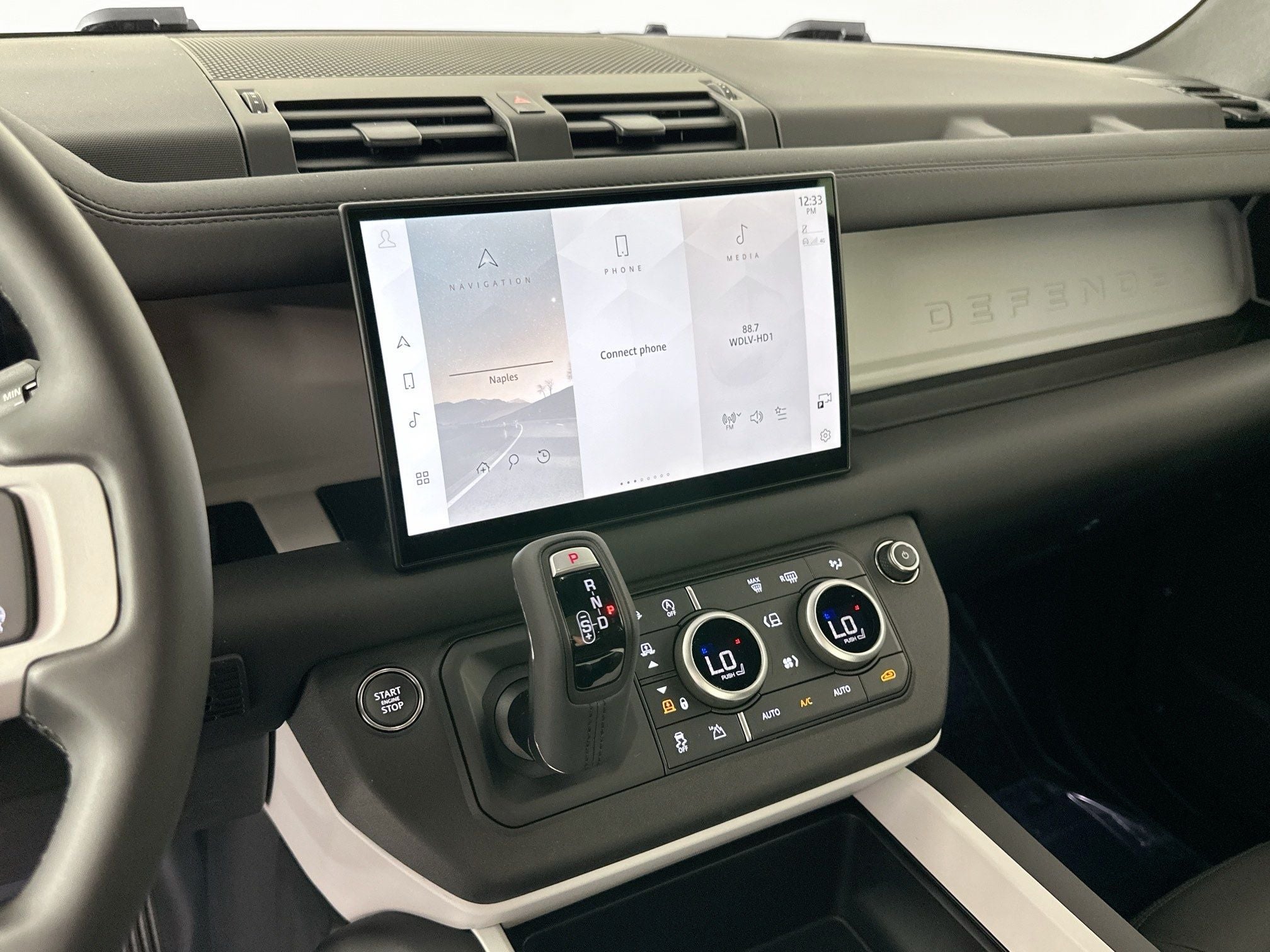 2025 Land Rover Defender 110 S