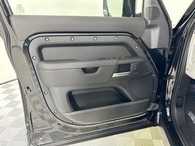 2025 Land Rover Defender 110 S