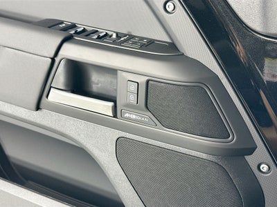 2025 Land Rover Defender 110 S