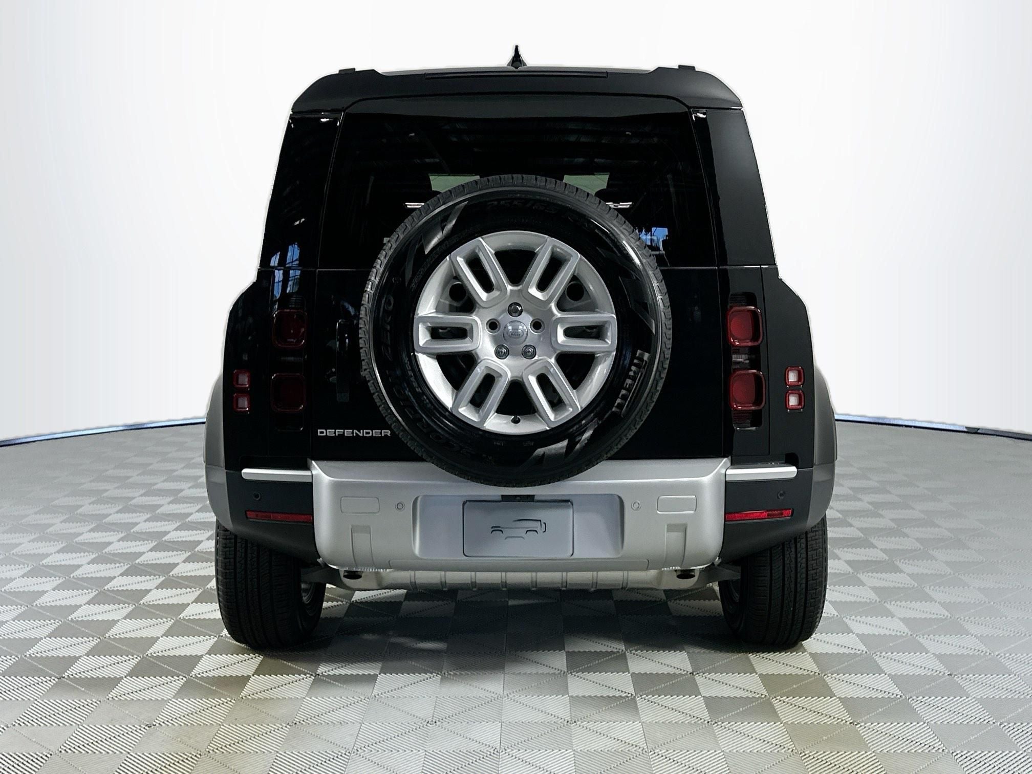 2025 Land Rover Defender 110 S