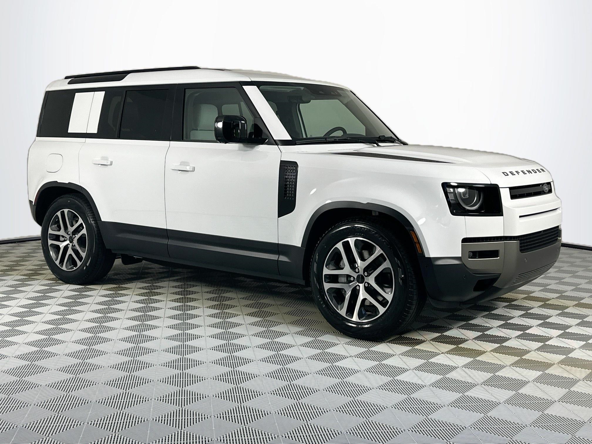 2026 Land Rover Defender 110 S