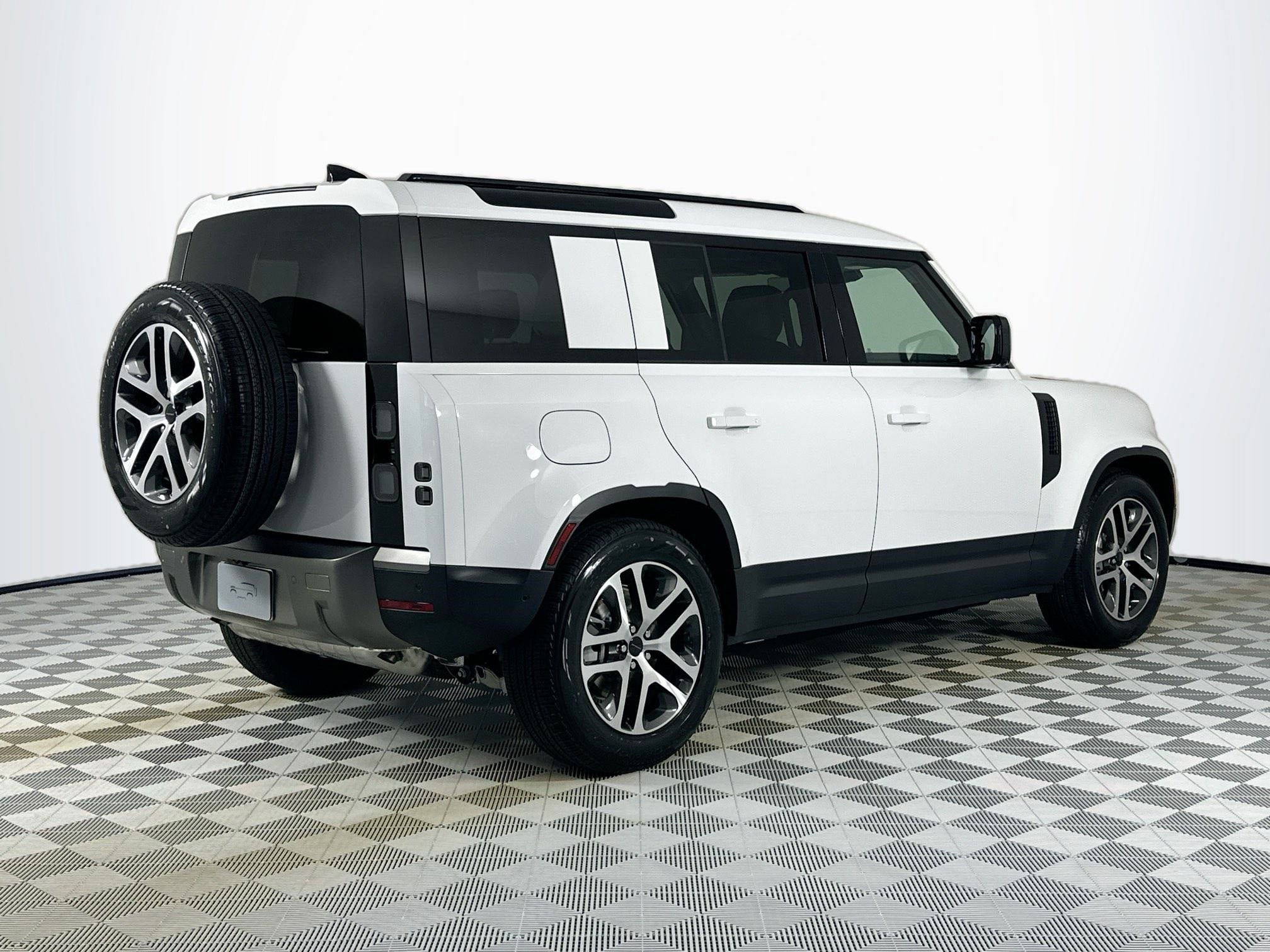 2026 Land Rover Defender 110 S