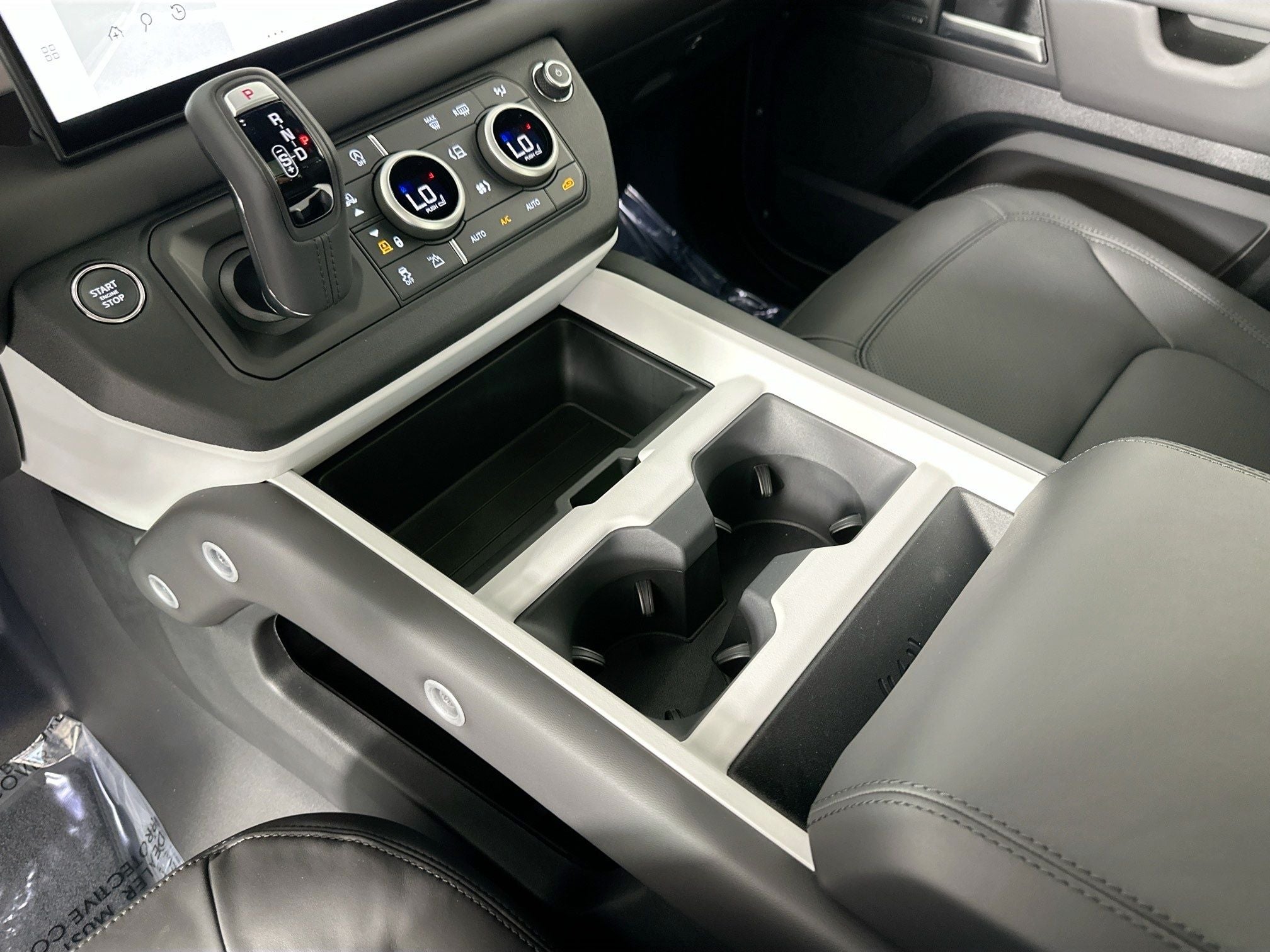 2025 Land Rover Defender 110 S