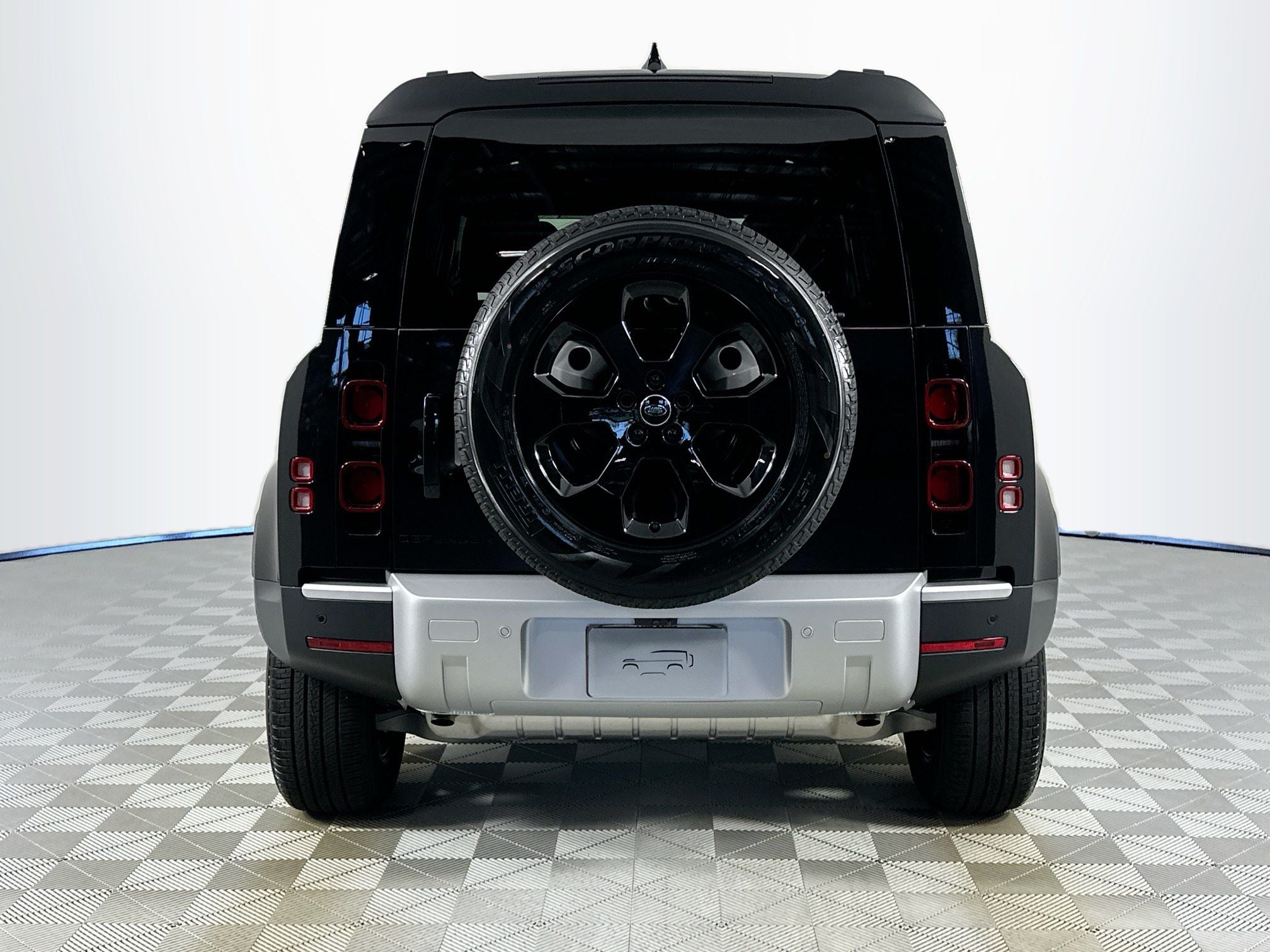 2025 Land Rover Defender 110 S