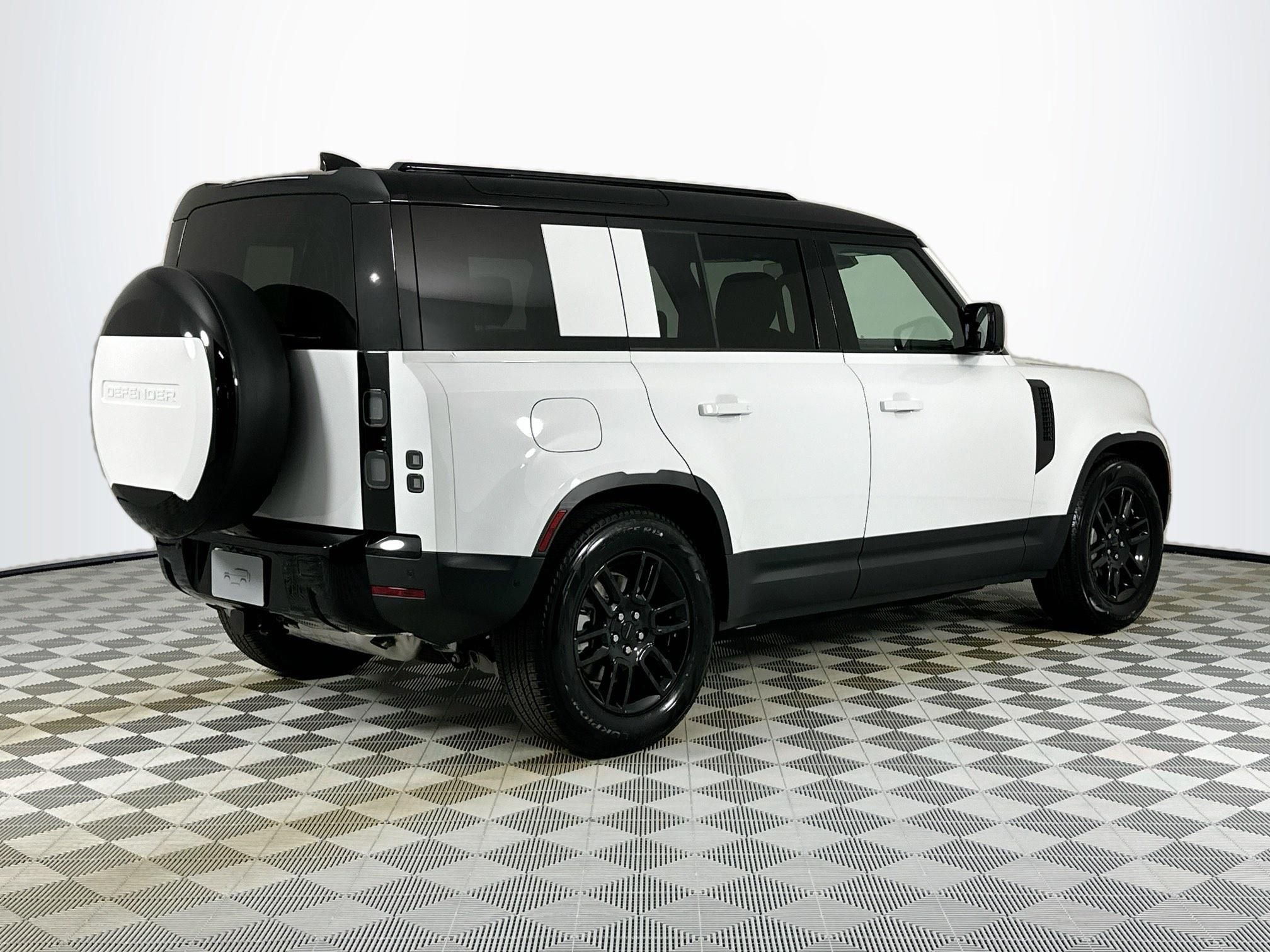 2026 Land Rover Defender 110 S