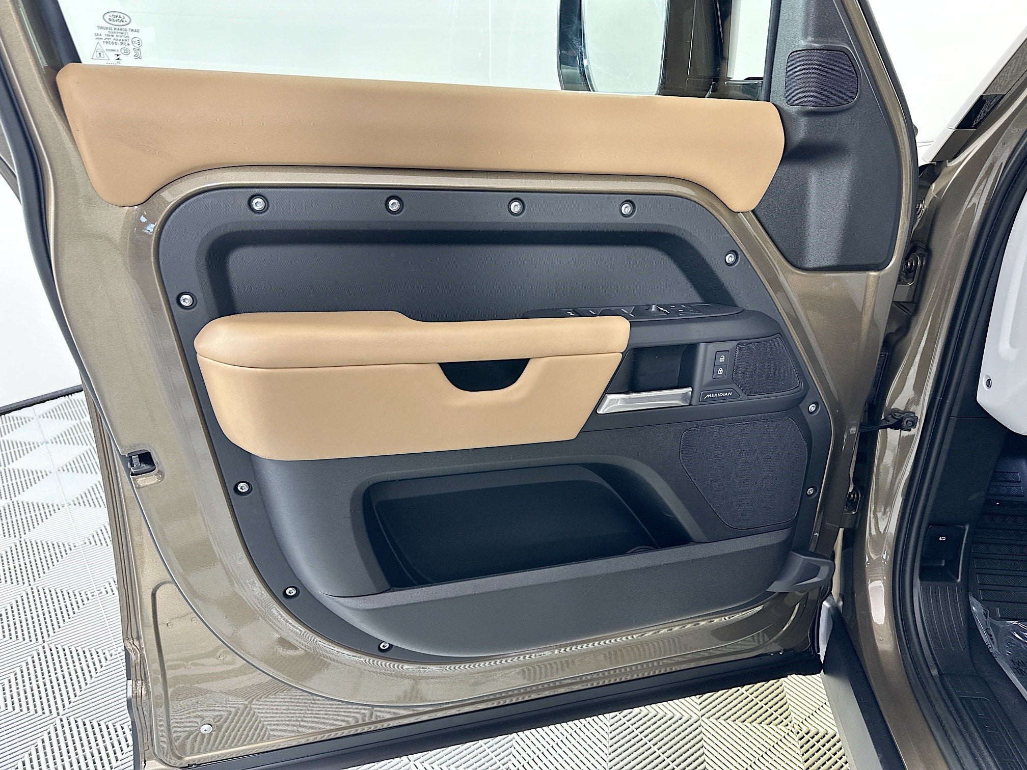 2026 Land Rover Defender 110 S