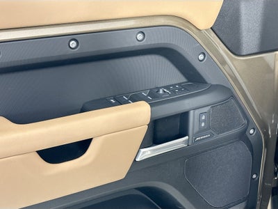 2026 Land Rover Defender 110 S