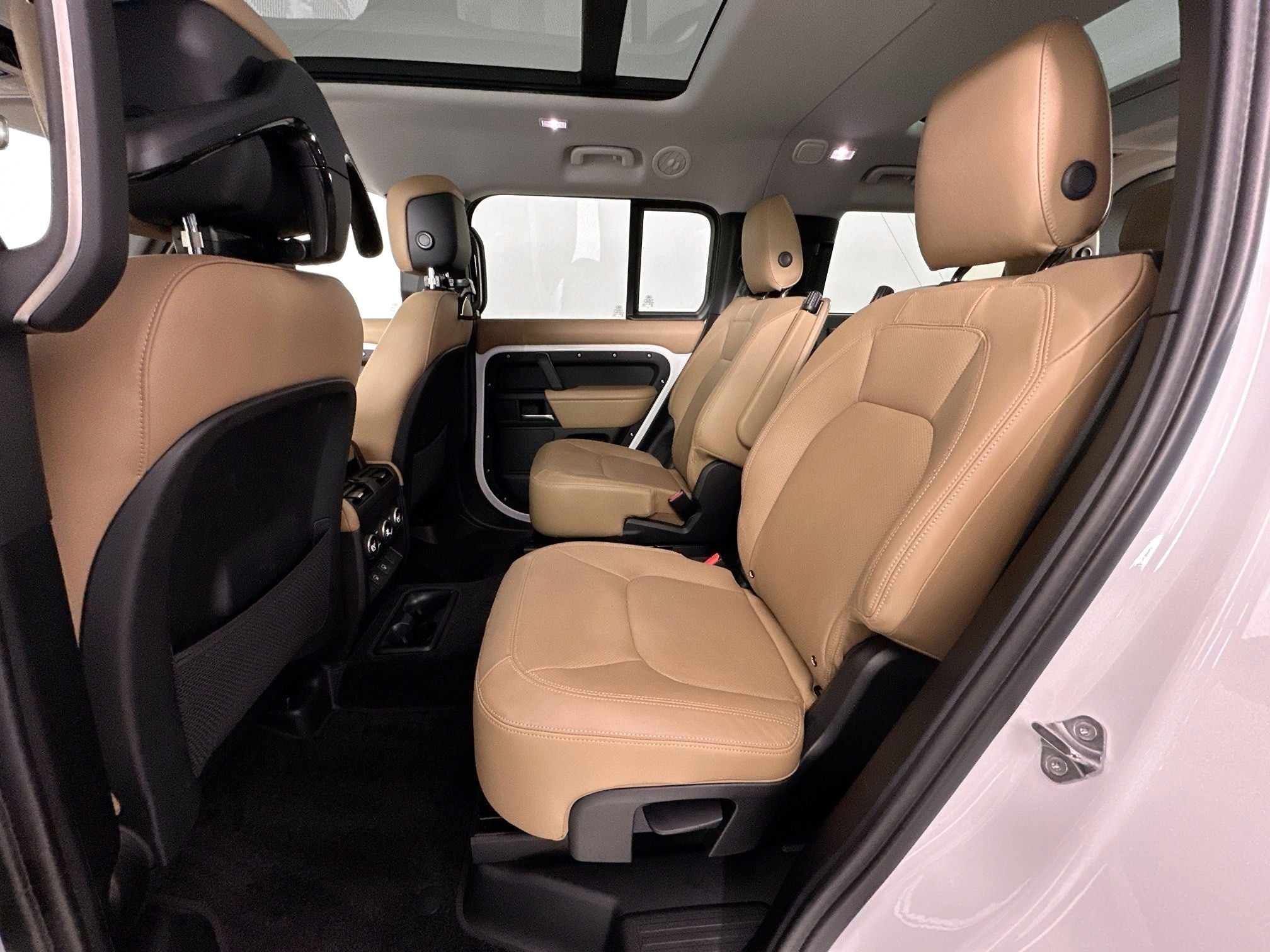 2025 Land Rover Defender 130 S