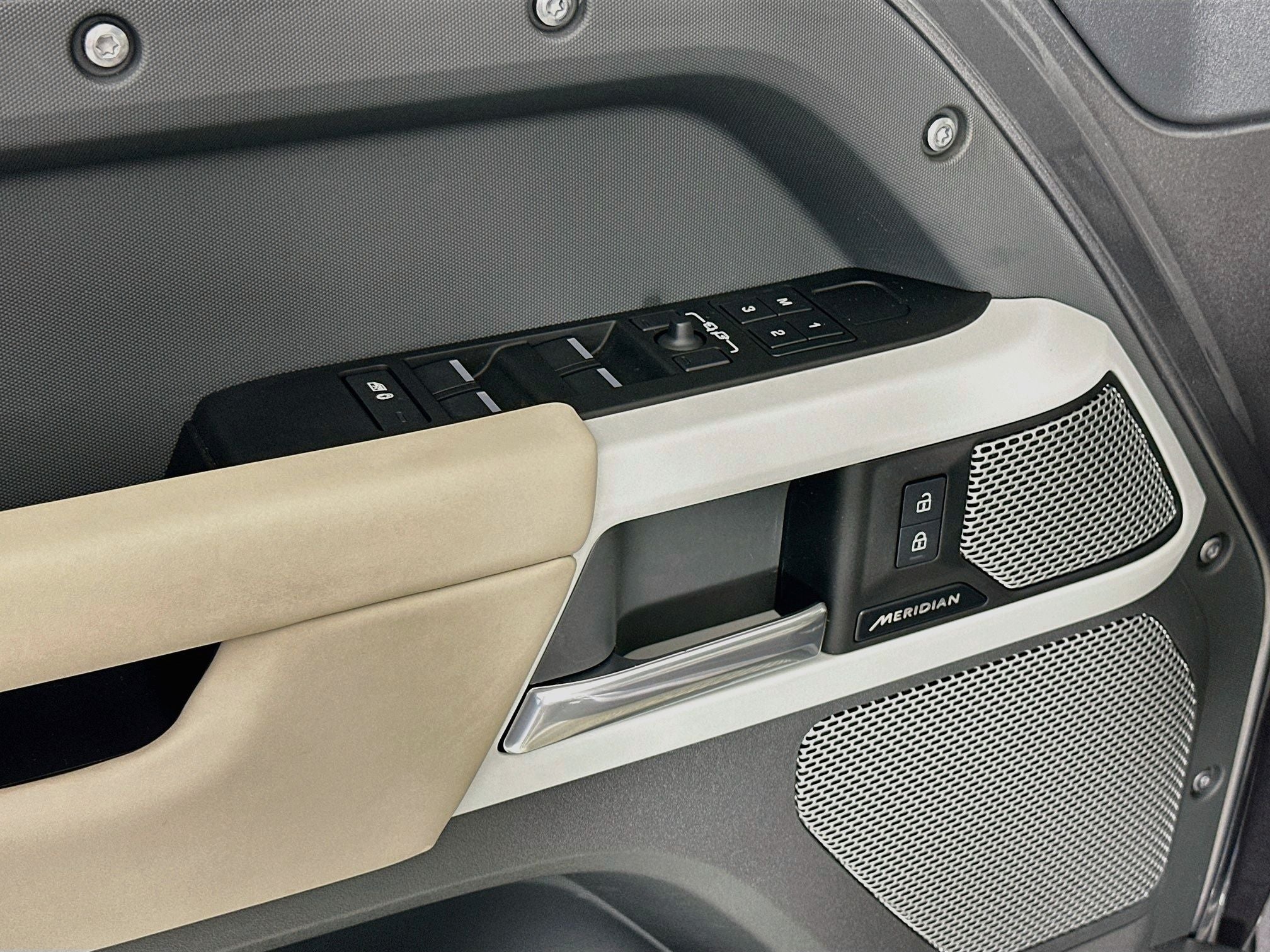 2024 Land Rover Defender 130 S