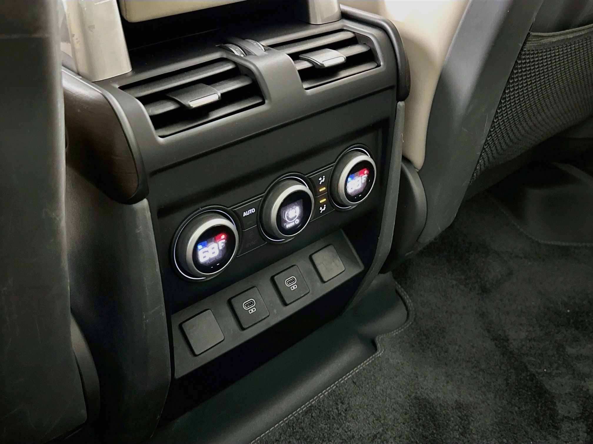 2024 Land Rover Defender 130 S