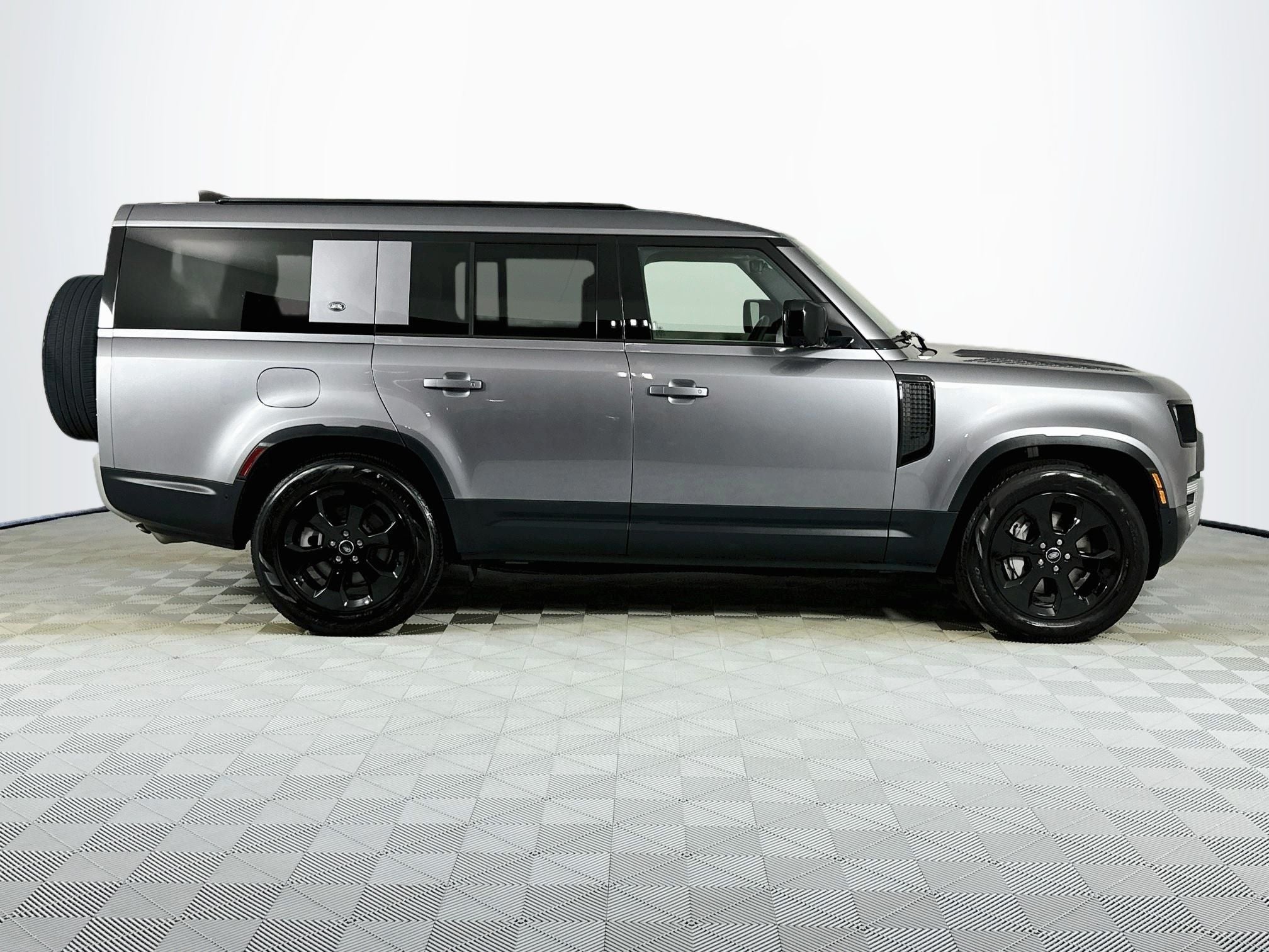 2024 Land Rover Defender 130 S