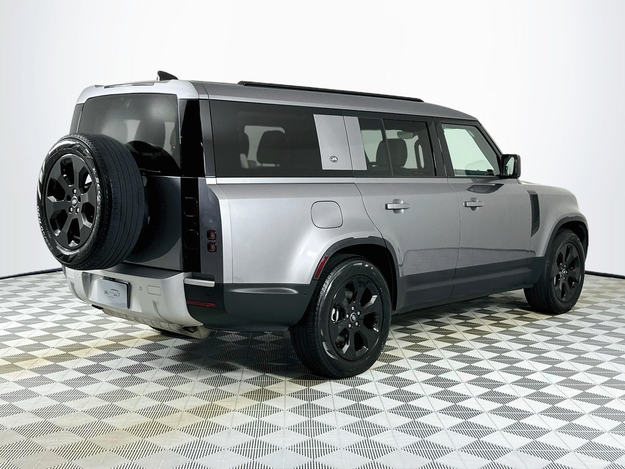 2024 Land Rover Defender 130 S