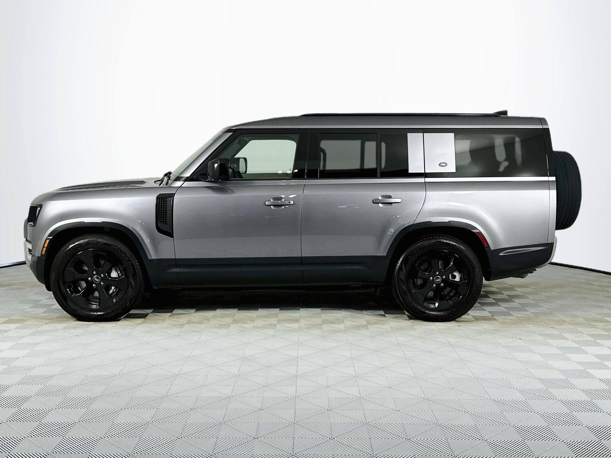 2024 Land Rover Defender 130 S
