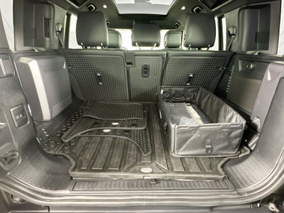 2023 Land Rover Defender 110 V8