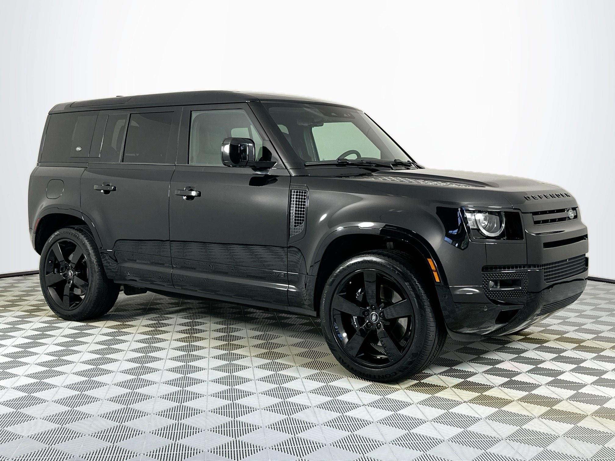 2023 Land Rover Defender 110 V8