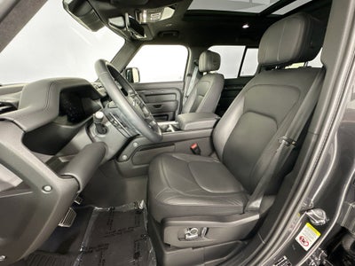 2025 Land Rover Defender 130 V8