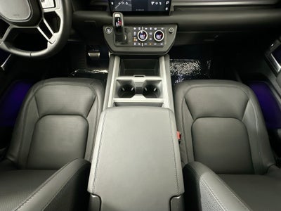 2025 Land Rover Defender 130 V8