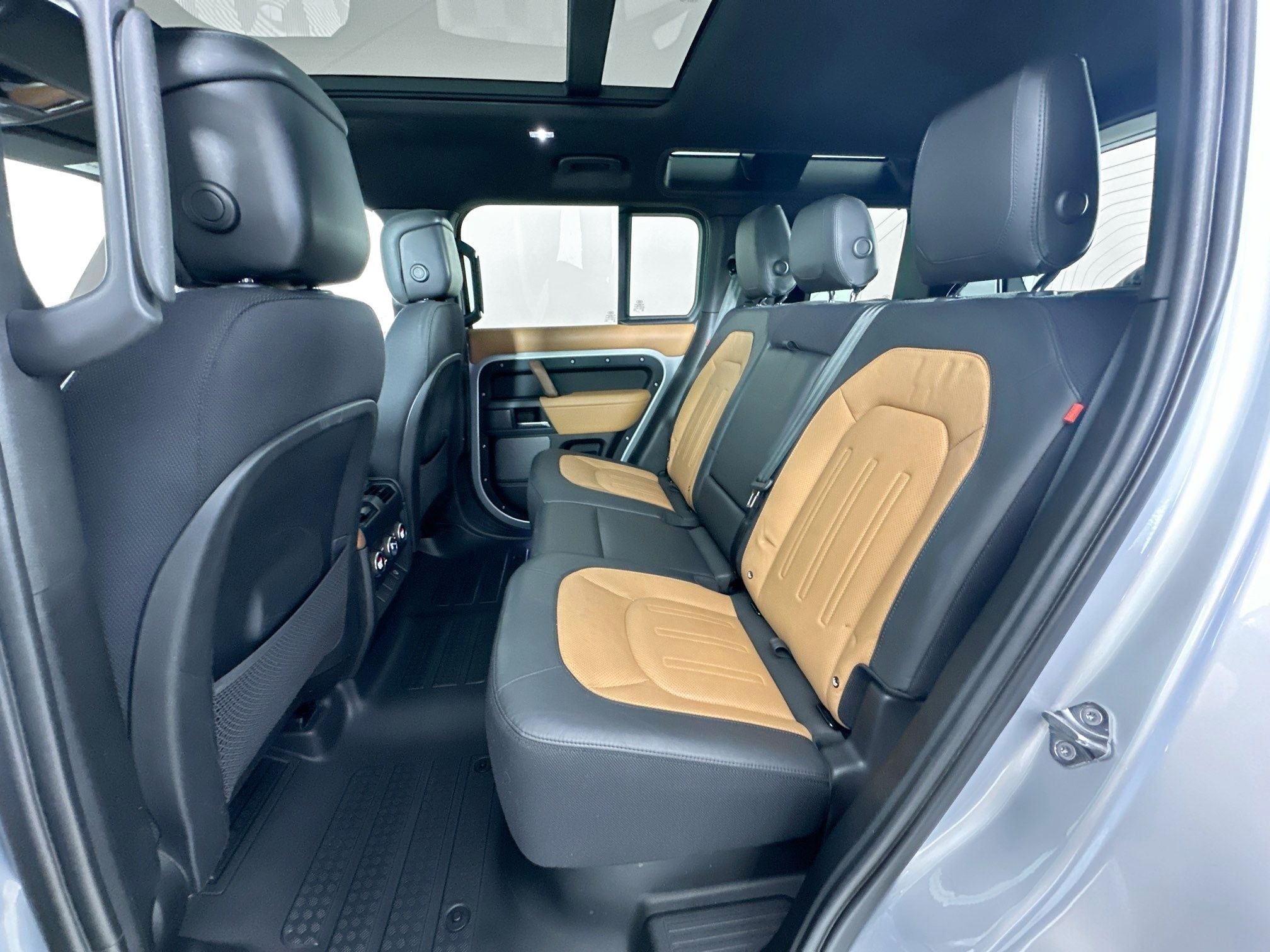 2023 Land Rover Defender 110 X