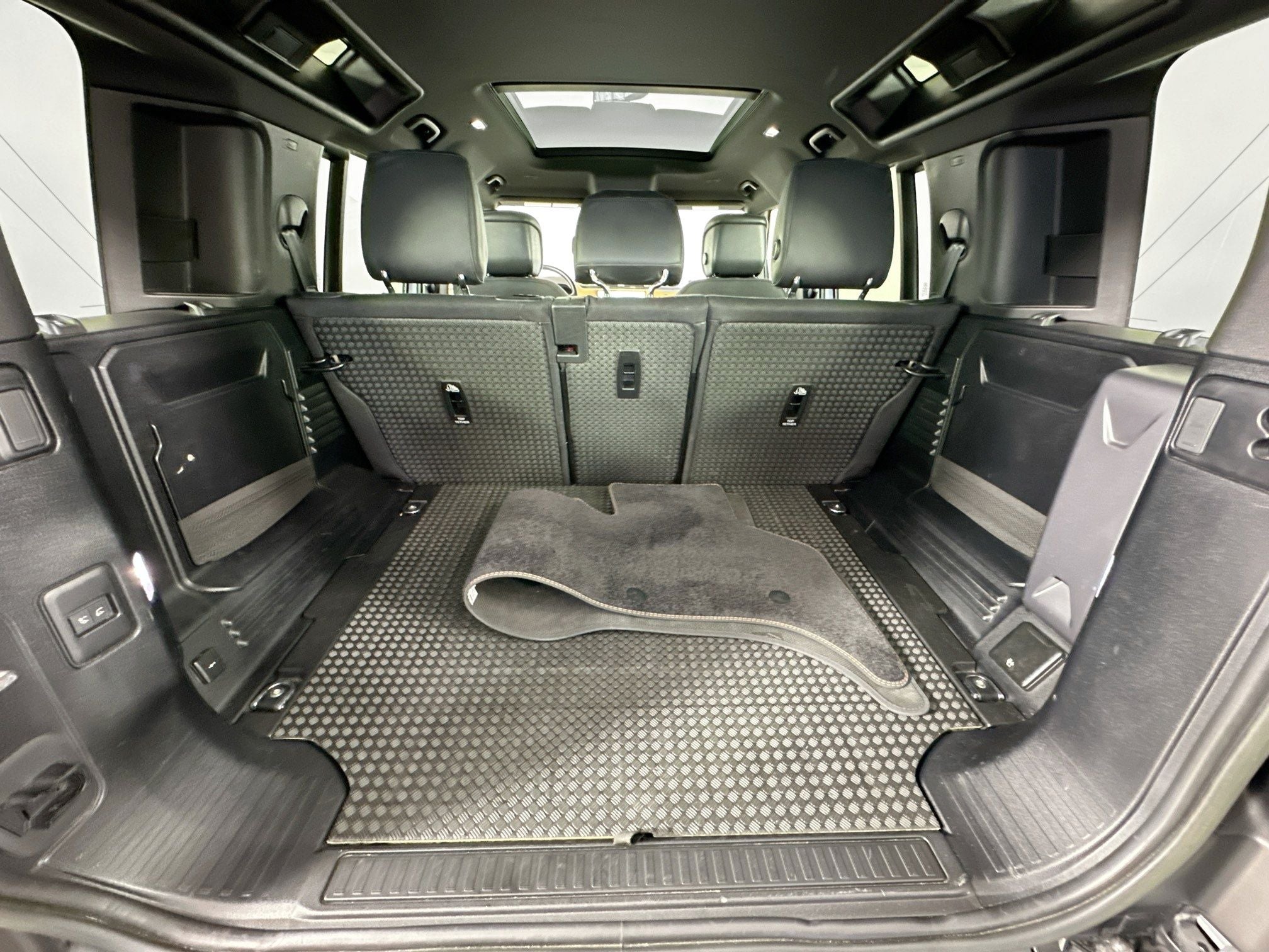 2023 Land Rover Defender 110 X