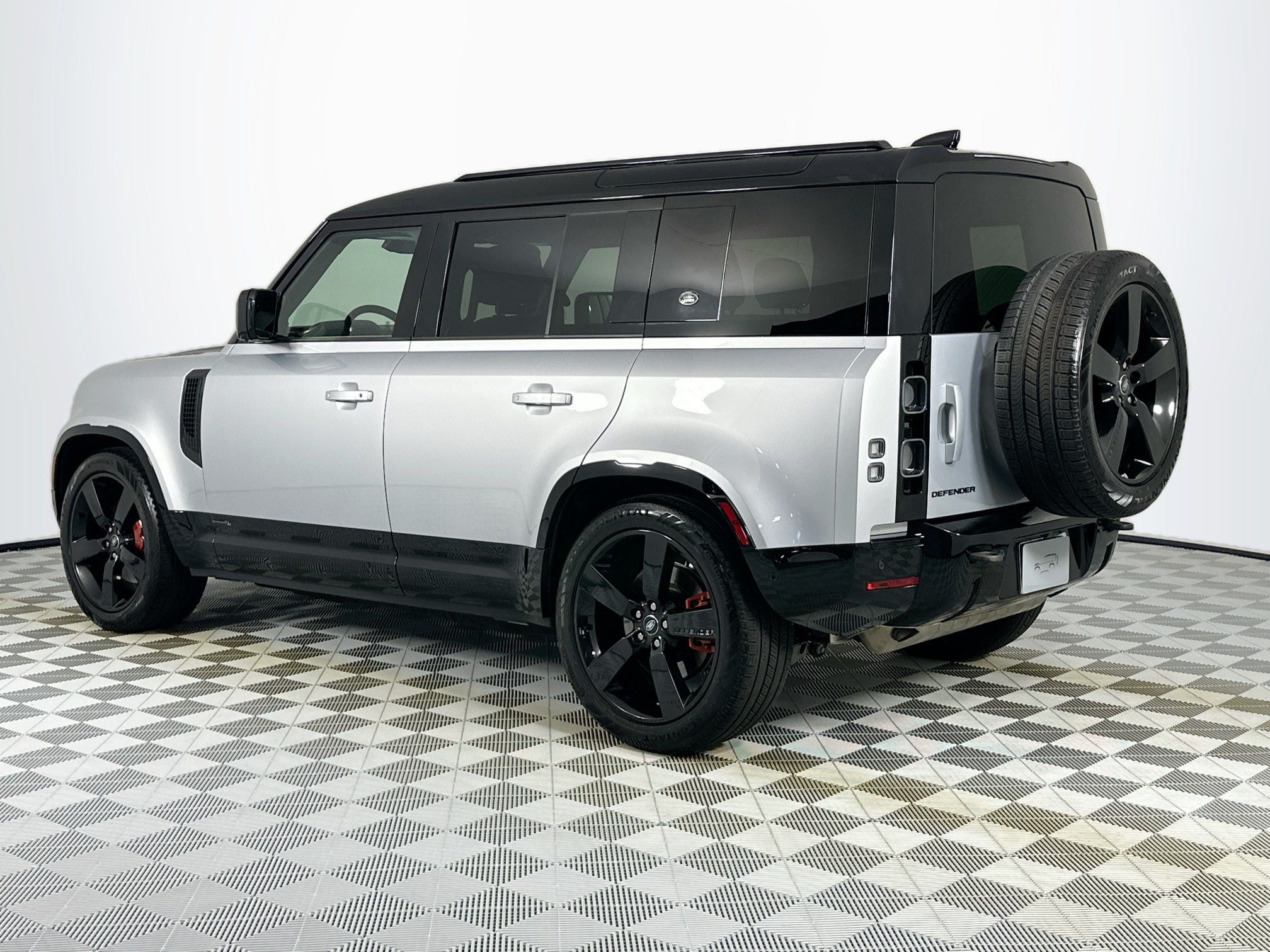 2023 Land Rover Defender 110 X