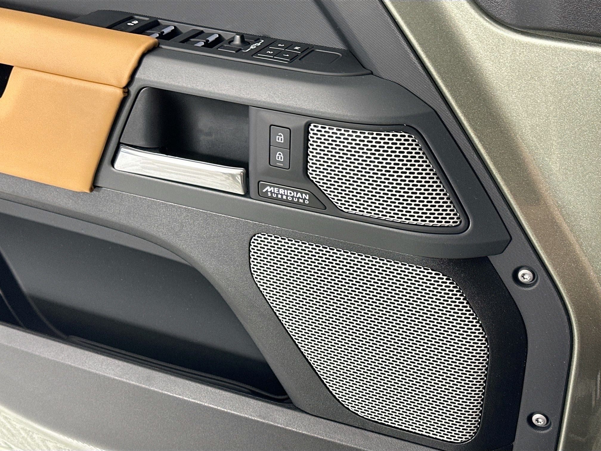 2023 Land Rover Defender 130 X