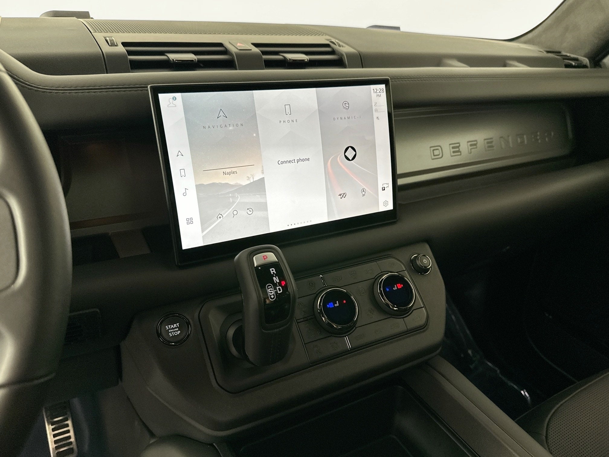 2025 Land Rover Defender 110 OCTA