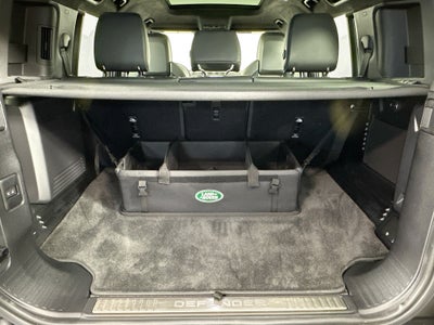 2025 Land Rover Defender 110 OCTA