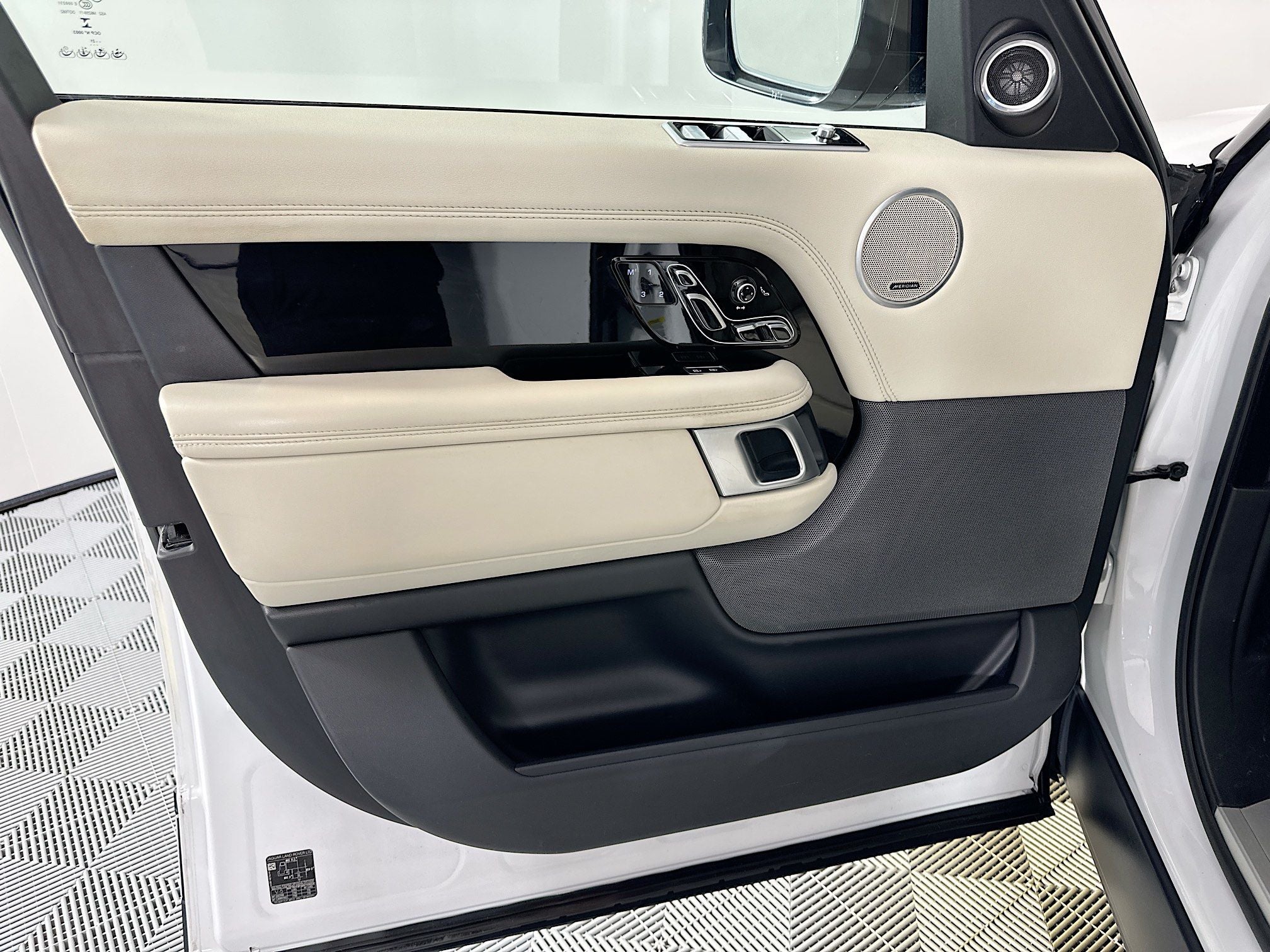2022 Land Rover Range Rover Westminster