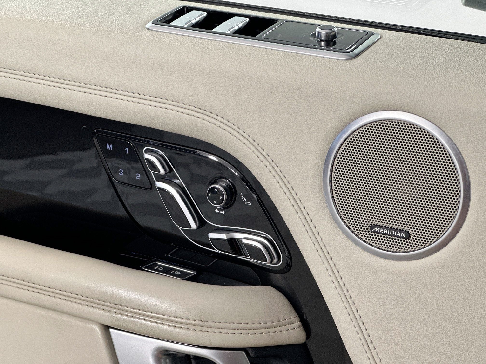 2022 Land Rover Range Rover Westminster