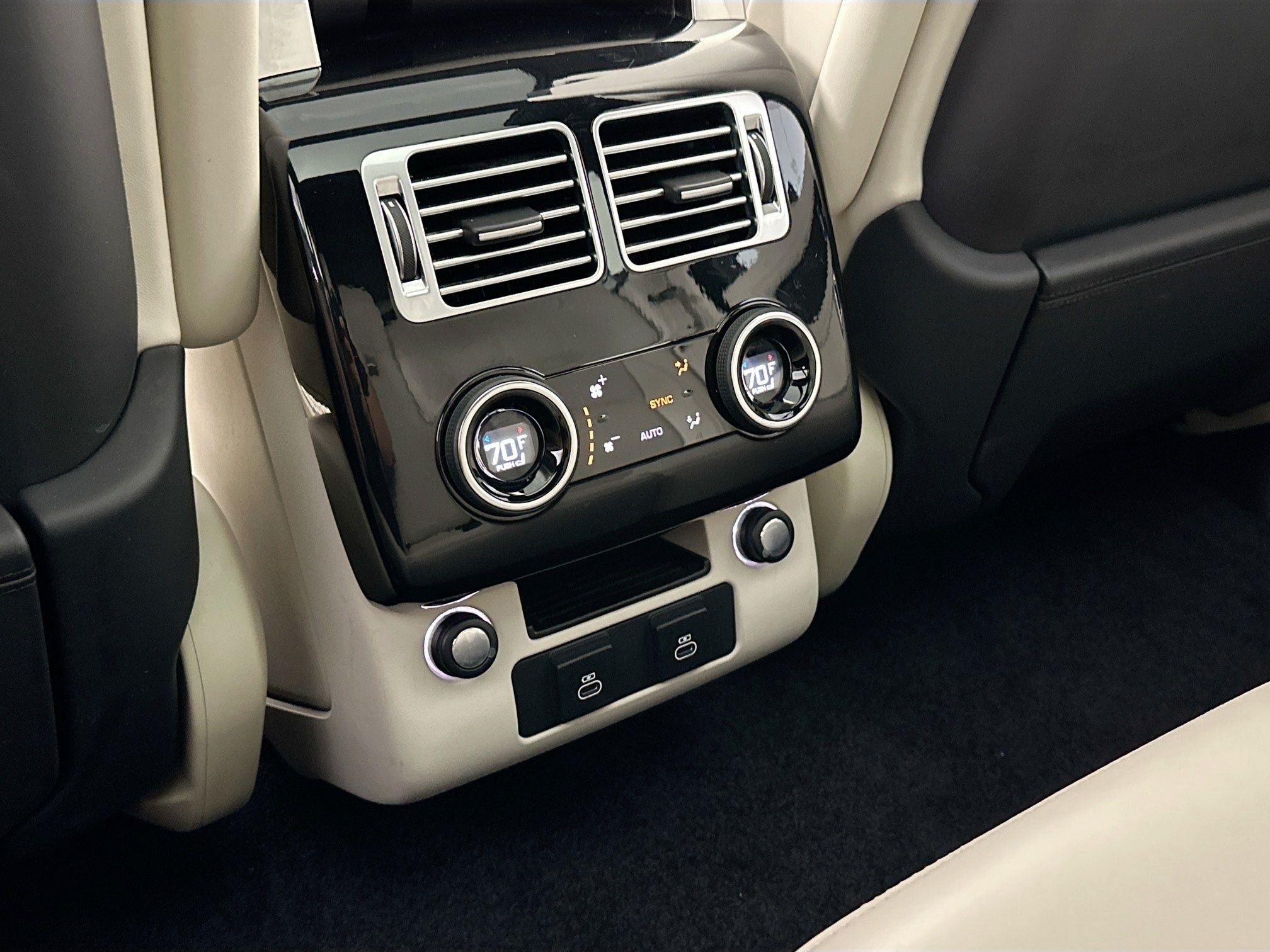 2022 Land Rover Range Rover Westminster