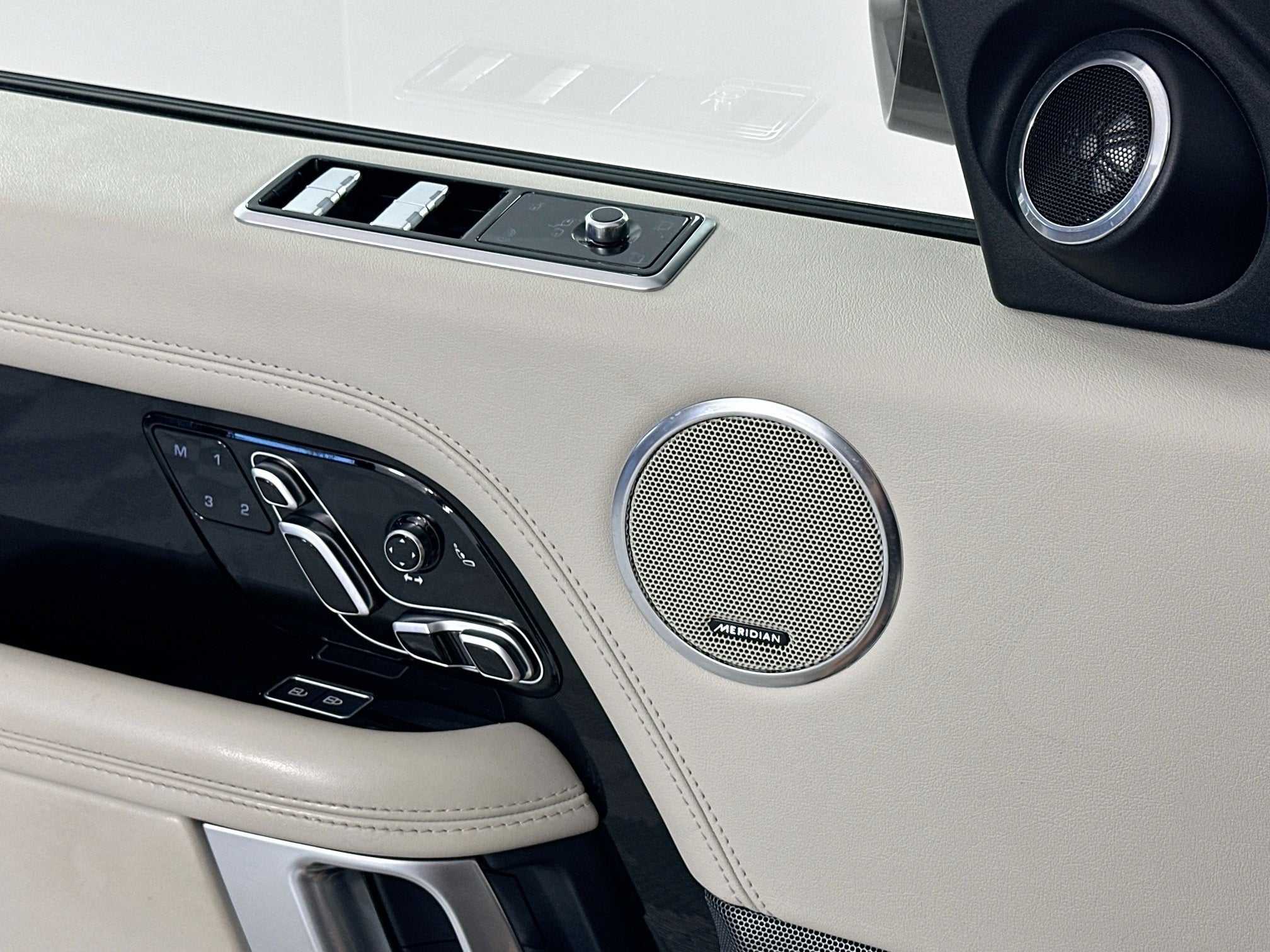 2022 Land Rover Range Rover Westminster