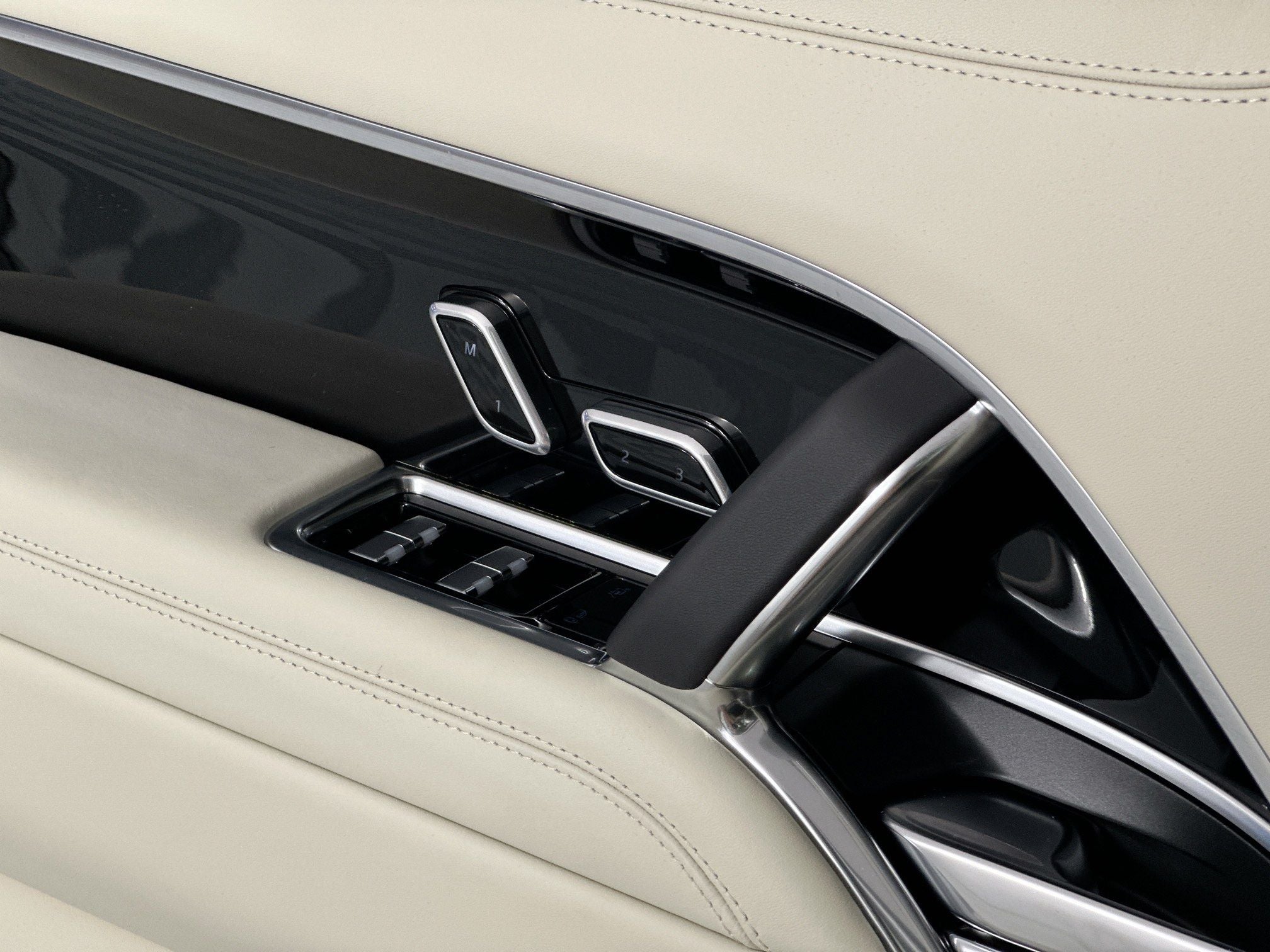 2026 Land Rover Range Rover Autobiography
