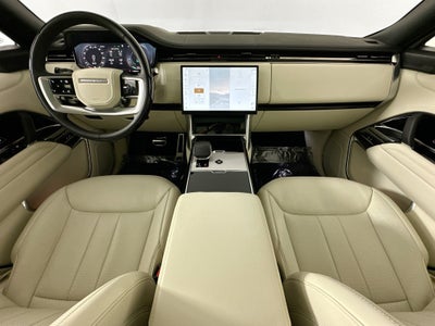 2025 Land Rover Range Rover Plug-In Hybrid SE